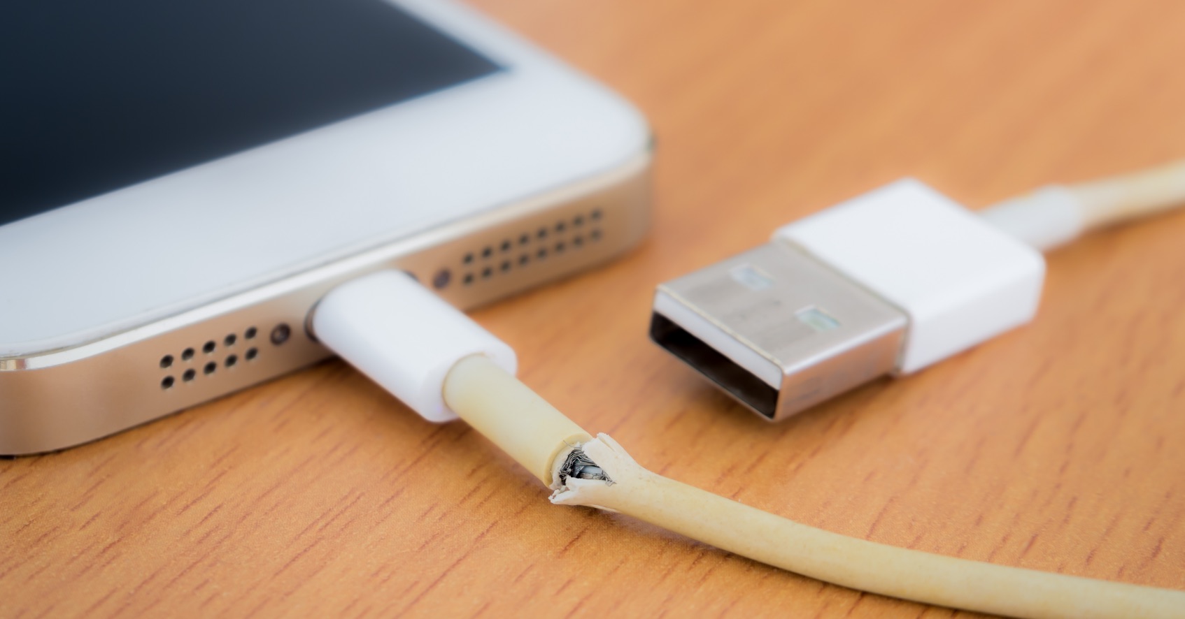 What to Do When Your Phone Won't Charge Properly [Updated]