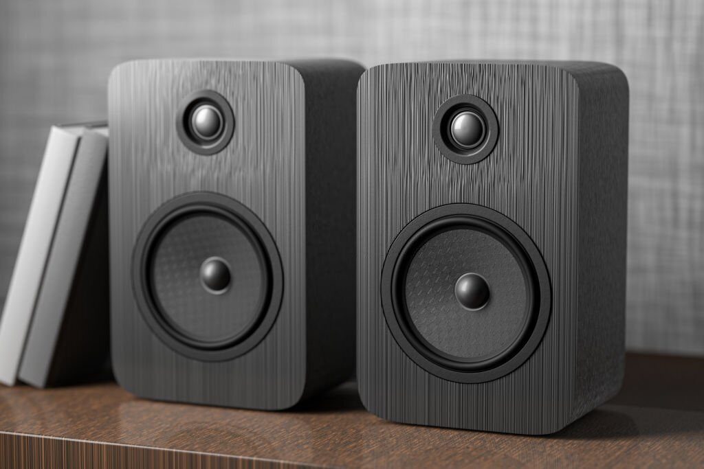 Bookshelf speaker vs. soundbar